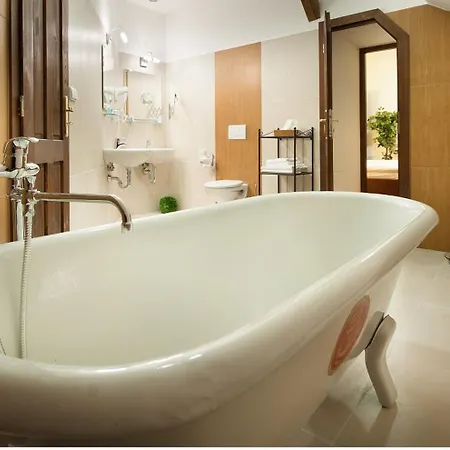 Brioni Boutique 4* Hotel 4*