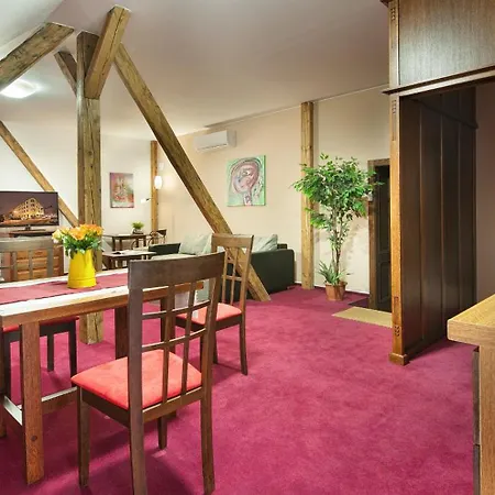 ホテル Brioni Boutique 4*