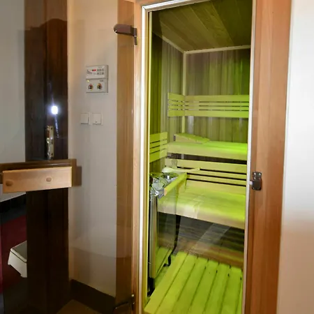 Brioni Boutique 4* オストラヴァ